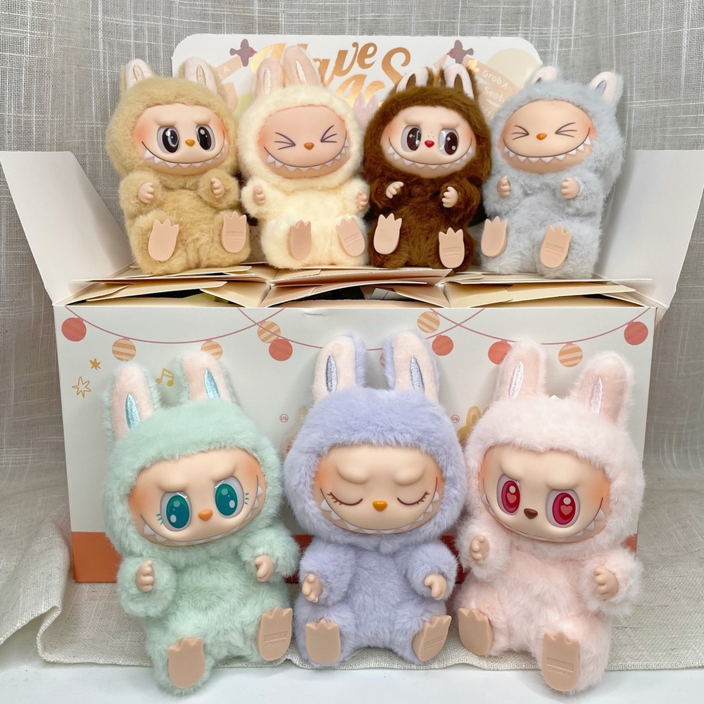 Pop Mart The Monsters Labubu - Picture 2 of 7